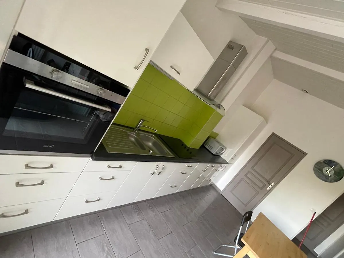 Holiday home Les Lys De Rosie - Maison Familiale De Plain Pied Campagne Boisset-les-Montrond